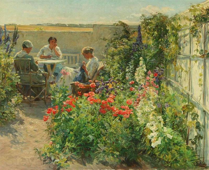 Knud Bergslien Blomstrende haveeksterir med tre kvinder ved et bord